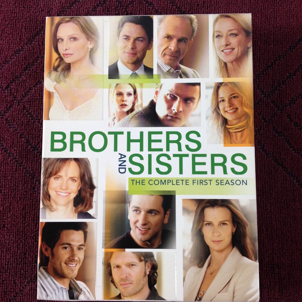 Brothers and Sisters TV Series- 2006 - 1st Season- 6 Disc DVD Set - Used